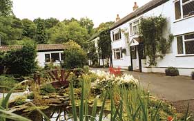 Cwmbach Cottages Guest House B&B,  Neath